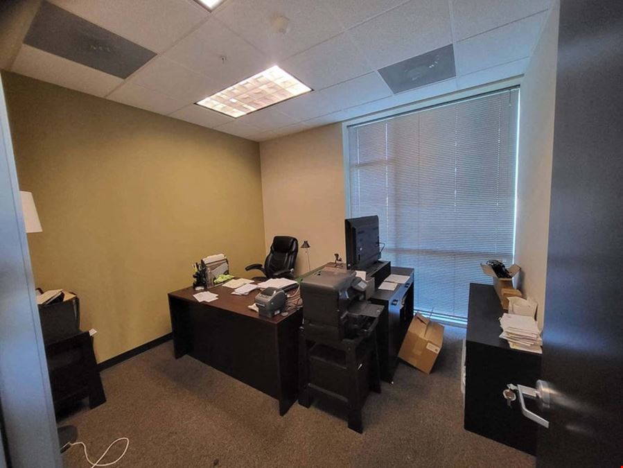Valencia Office Suites