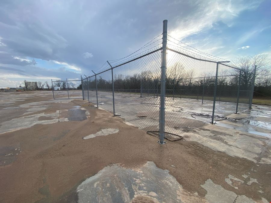300k SF All-Weather Slab on 159 Acres