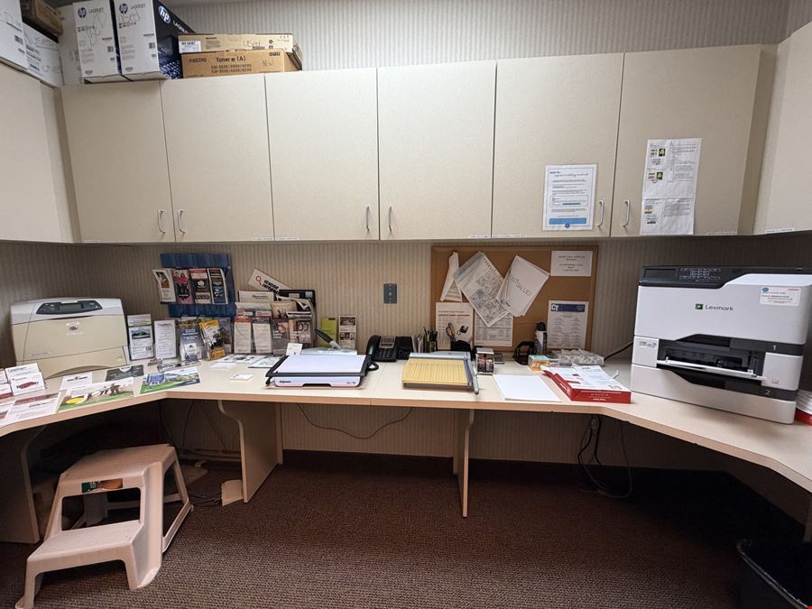 Bluewater Building Office for Lease in Dexter
