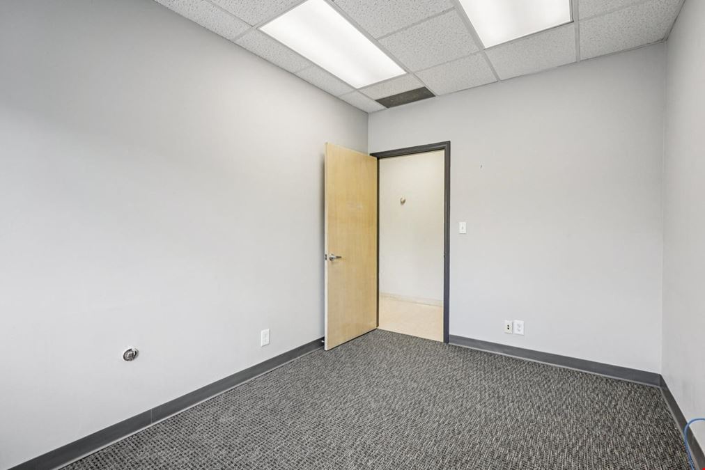 970 North Broadway