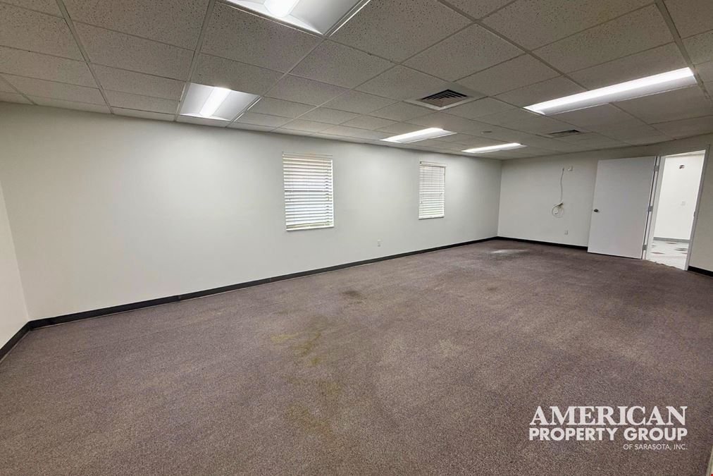 Stand Alone Medical/Office Near Manatee Memorial Hospital