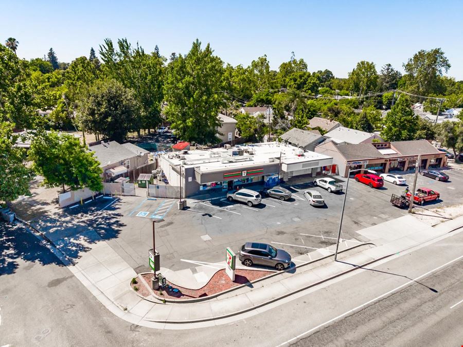 7-Eleven Strip Center