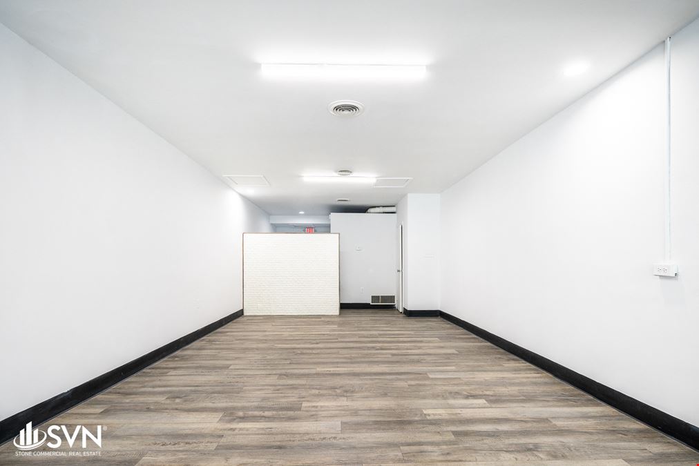 1033 North Limestone