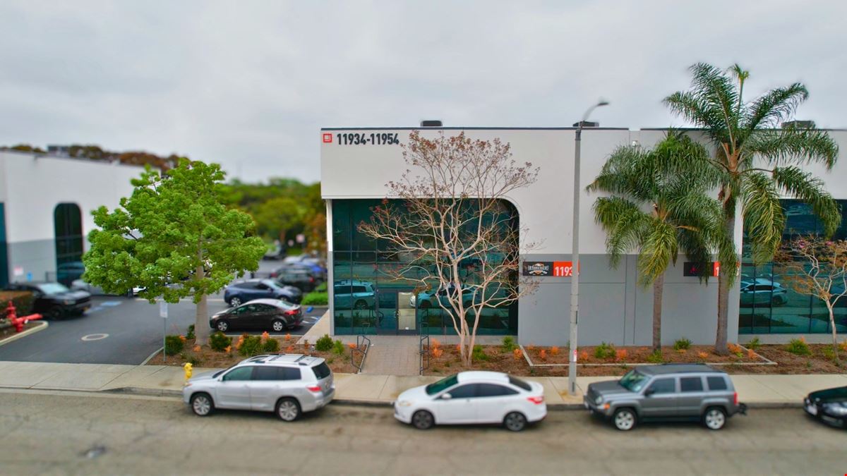 La Cienega Blvd & 120th St.