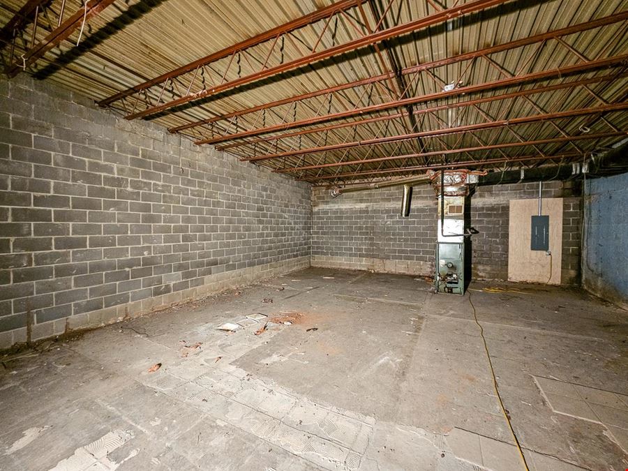431 N River Hot Springs