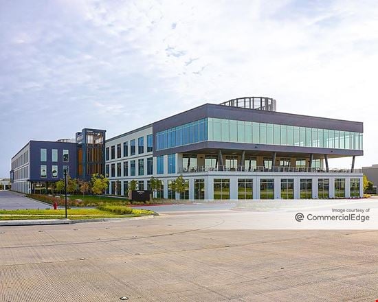 Preview of Office space for Rent at 450 Freeport Pky