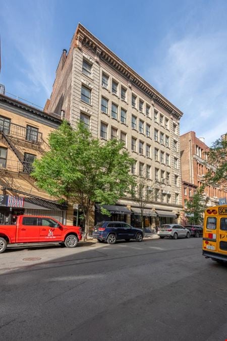 114 W 17th St #1