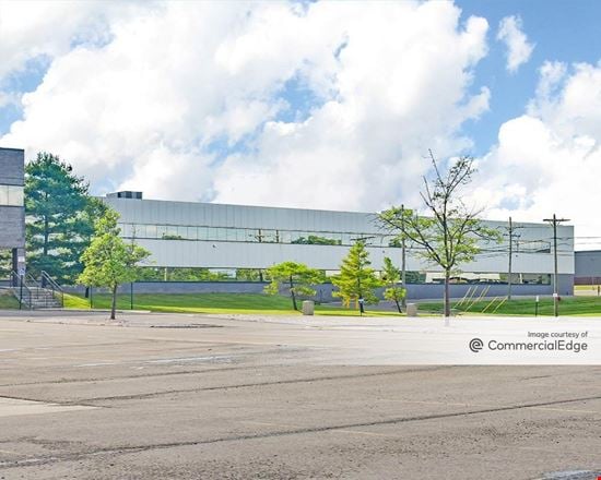 Preview of Industrial space for Rent at 45000 Helm St