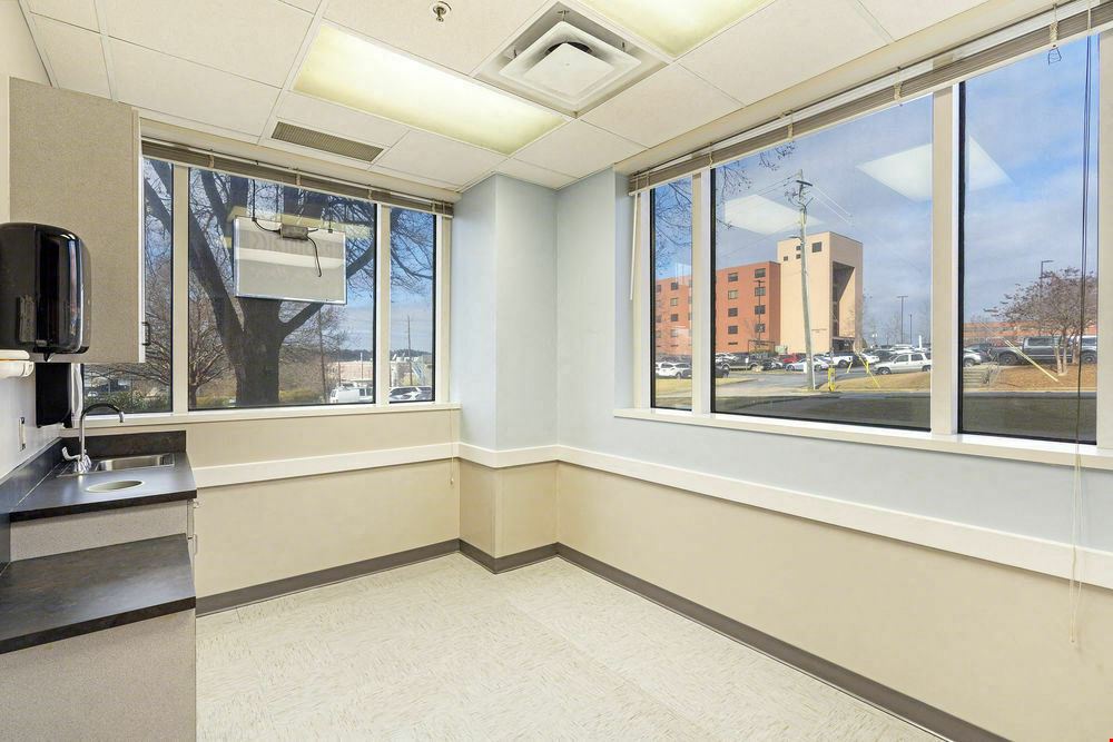 Midtown Medical Office Sublease