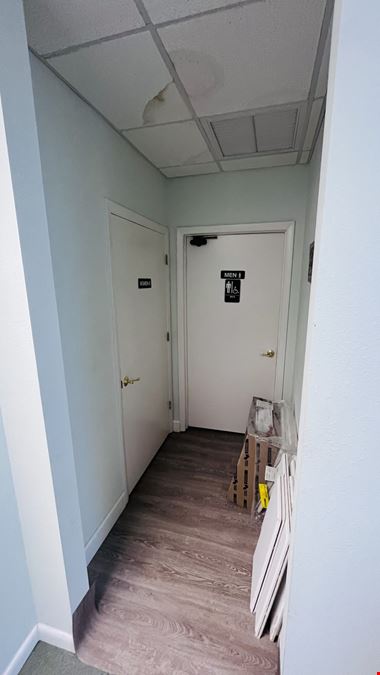 7507 South Tamiami Trail
