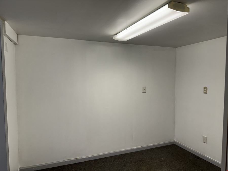 71 Albany Ave