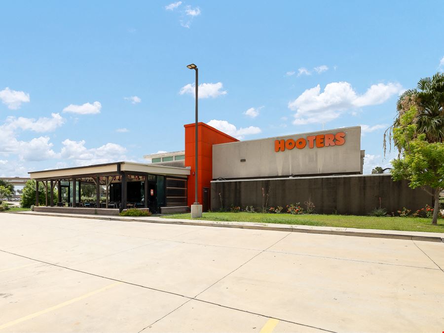 6,023 SF Restaurant Space for Lease