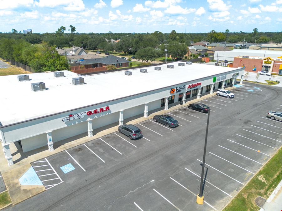 Retail Investment Opportunity along I-210 – As-Is 8% Cap