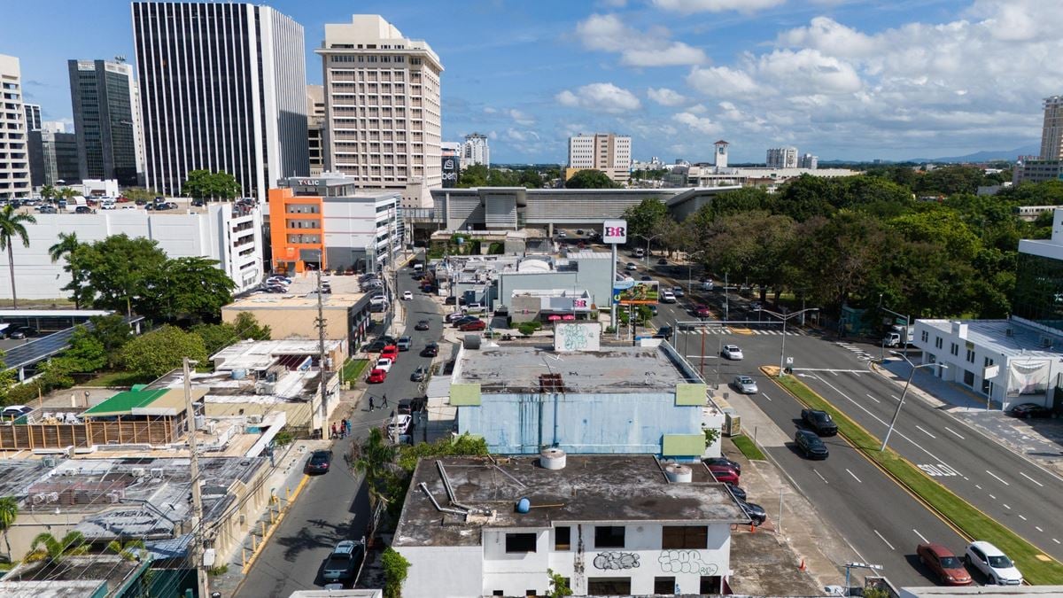 San Juan Commercial Property on Roosevelt Avenue, Hato Rey - For Sale