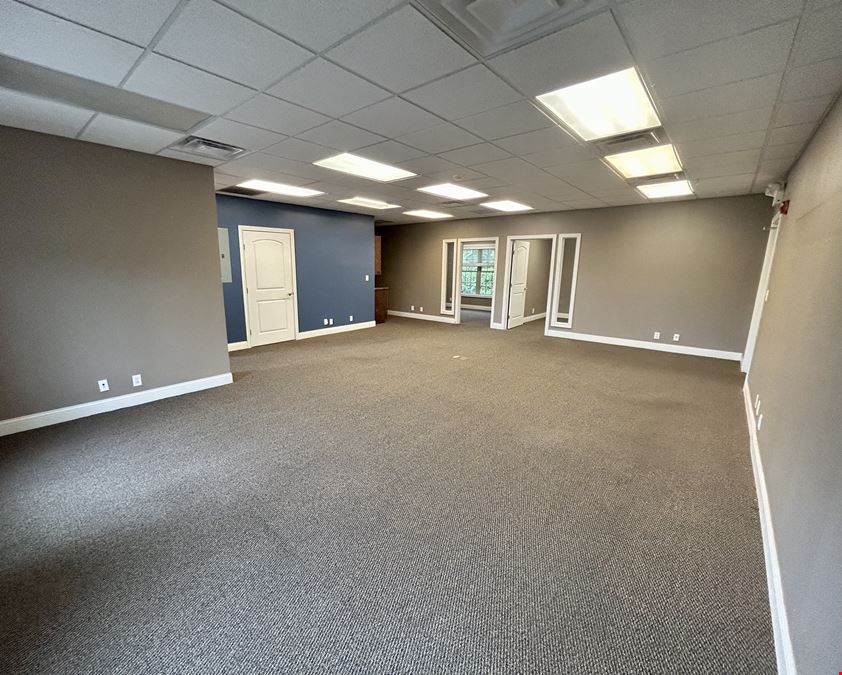 5084 Wooster Rd - Wooster Park Office Condos