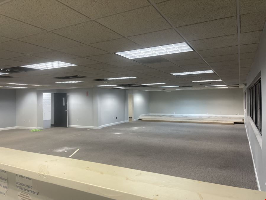 Baymeadows Way Business Center
