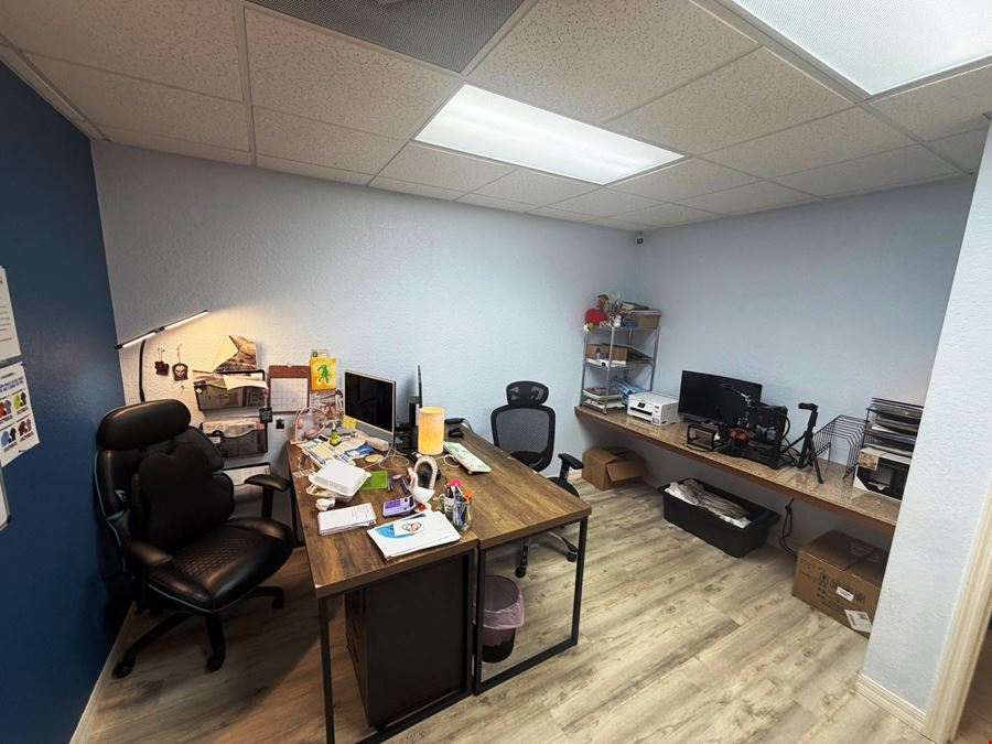 Industrial Flex Unit 3 for Lease
