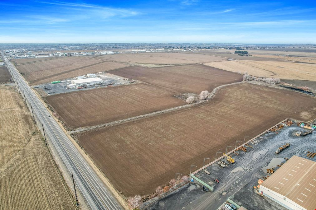 Moses Lake Industrial Warehouse and Yard