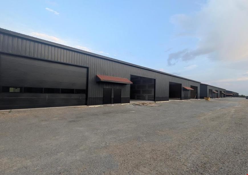 I-43 Business Suites