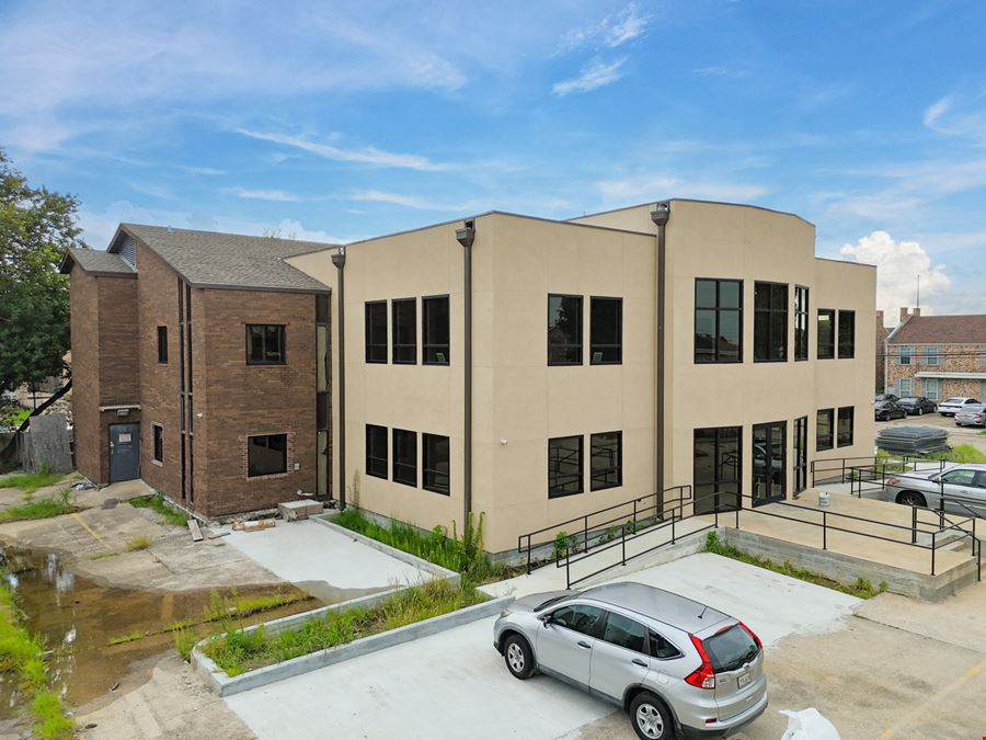 Newly Constructed Professional Office Building in Metairie