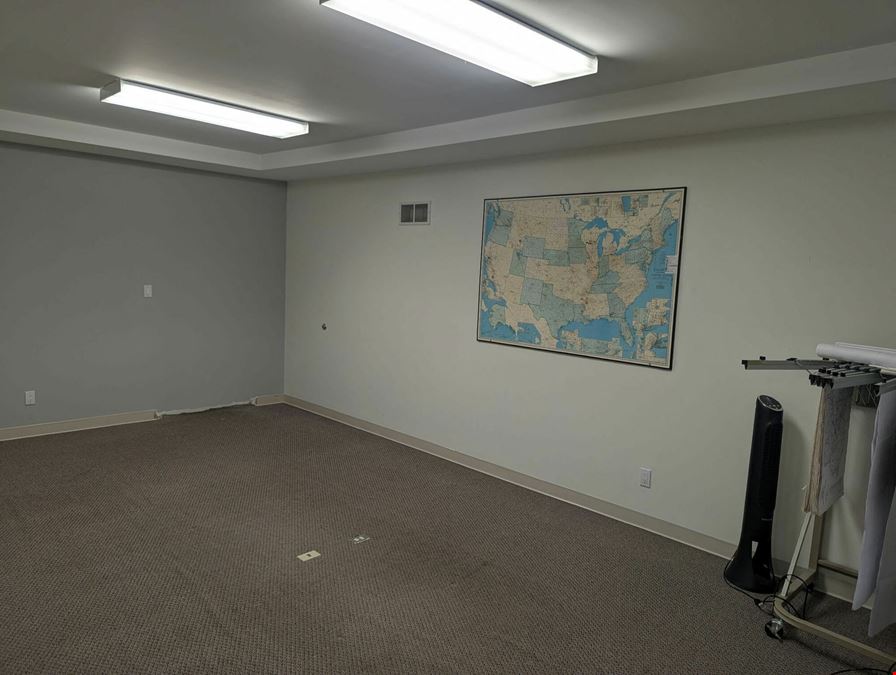 1803 Woodfield Drive Unit B