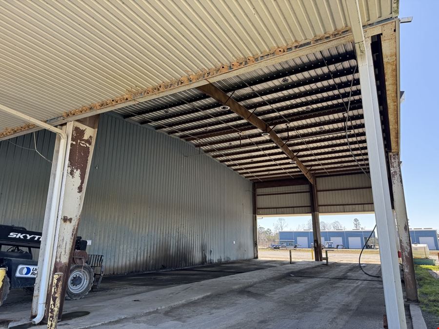 Industrial Office Warehouse with Yard for Sublease