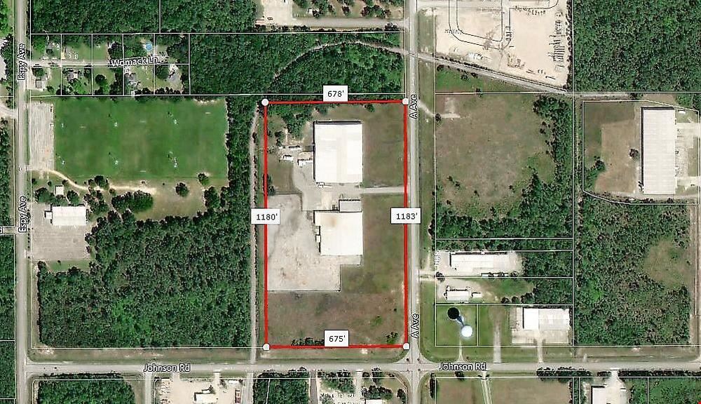 +/-46,883 SF AVAILABLE | +/-12 ACRES | ON RAIL W/POTENTIAL FOR SPUR