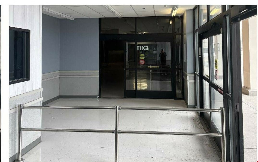 2231 Lebanon Valley Mall