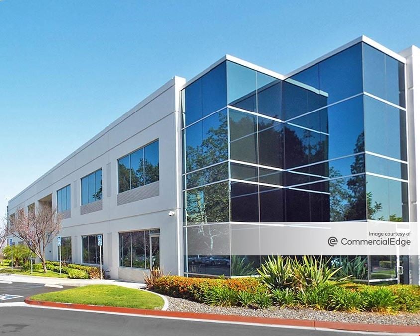 Gateway Corporate Center