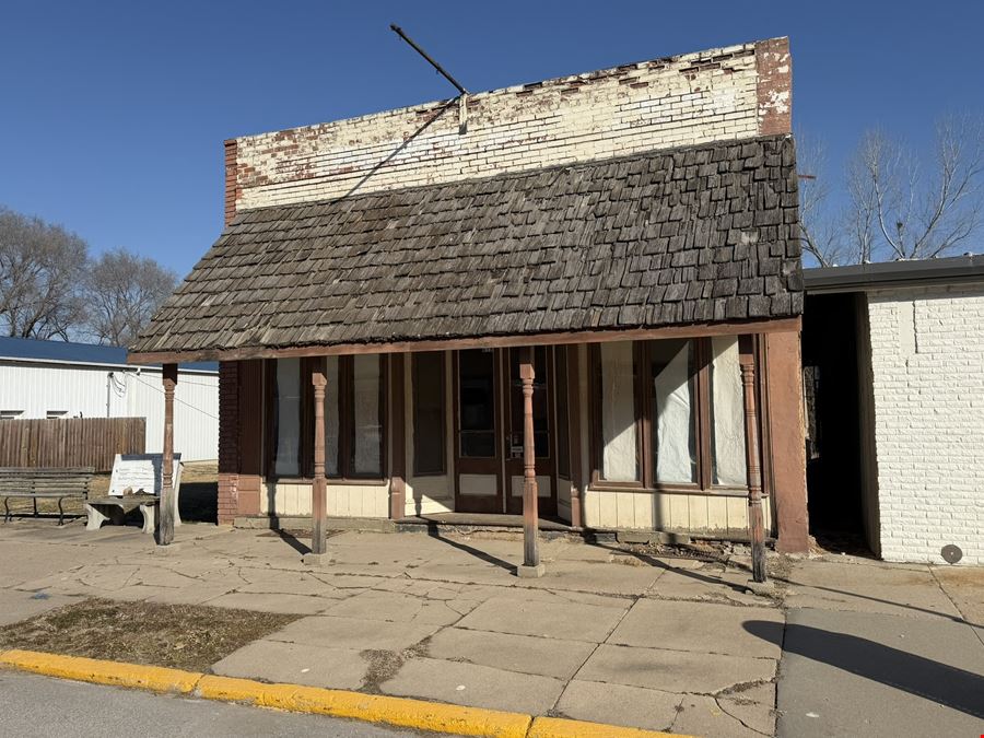 Building and Land For Sale