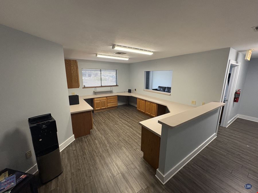 1427 Aurora Rd