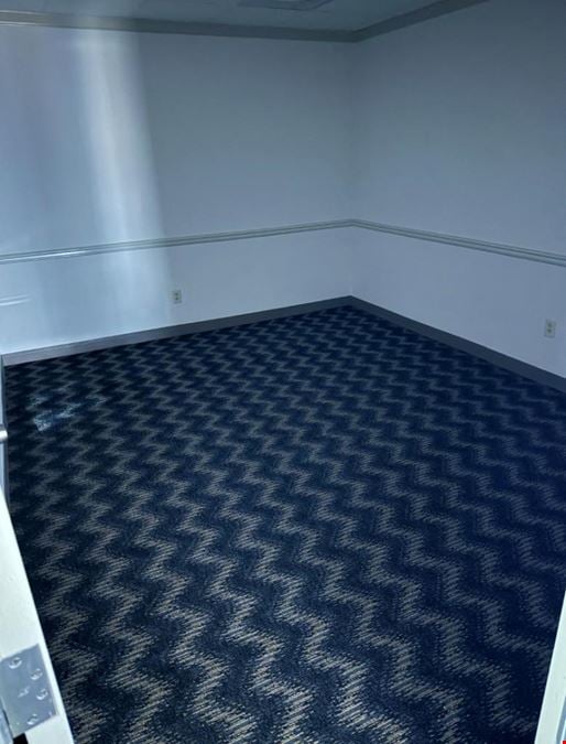 1950 N Park Place Suite 200