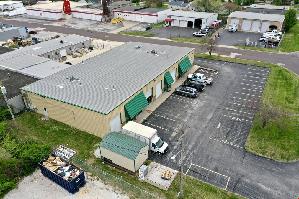 8,750 SF Office / Warehouse Building For Sale Or Lease near Glenstone & St Louis