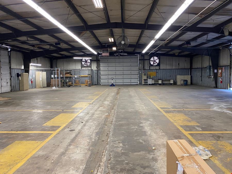 FedEx Retail Shipping Office
