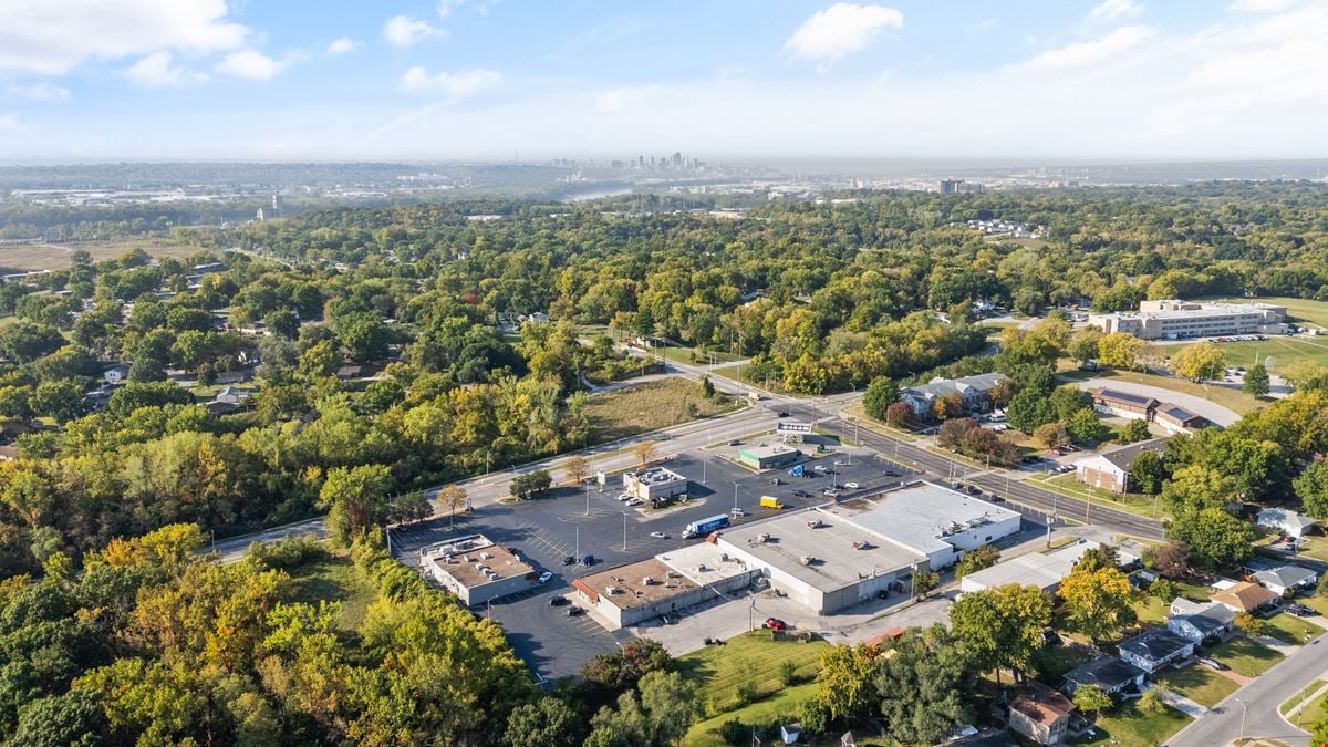 Holiday Hills Shopping Center