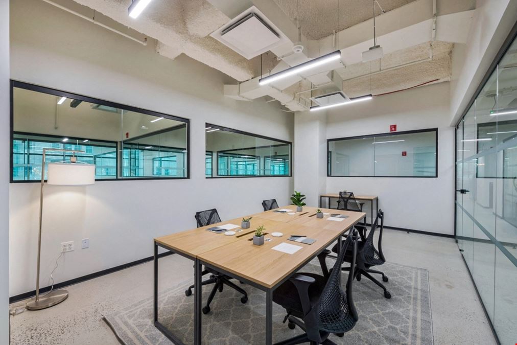 Industrious - 325 Hudson Street