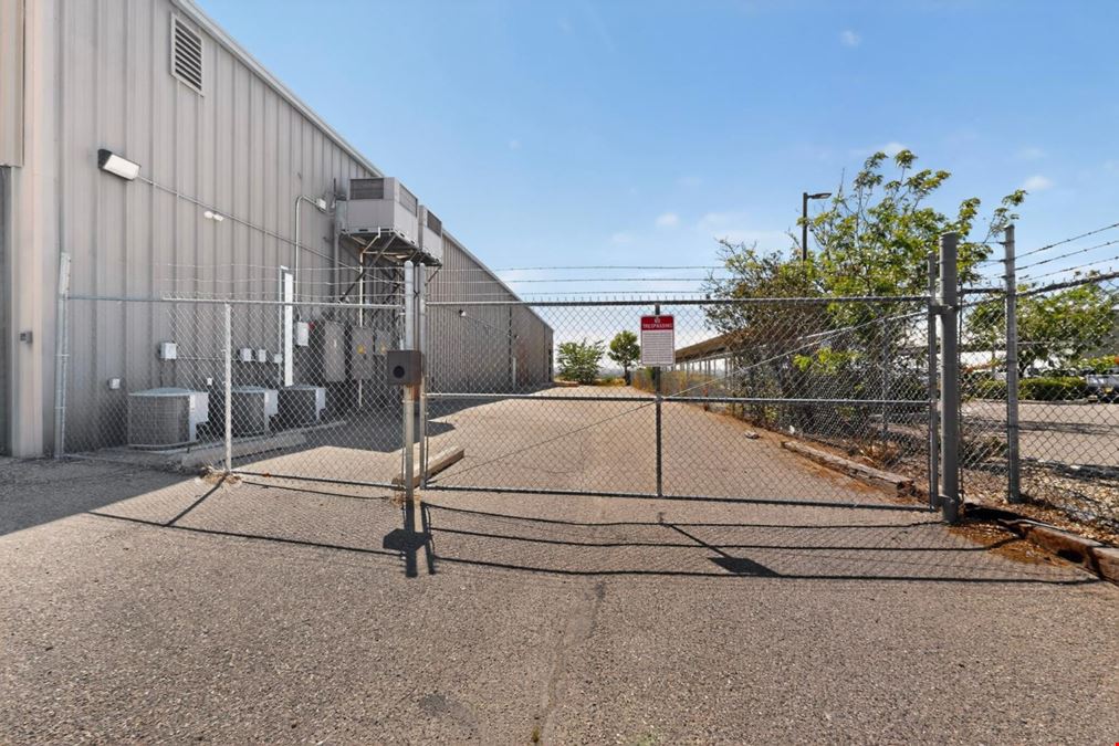 FLEX/WAREHOUSE/OFFICE/YARD/3-PHASE