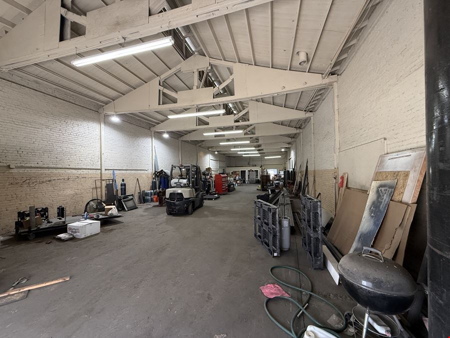 ±15,000 SF Concrete Block Commercial Warehouse Building