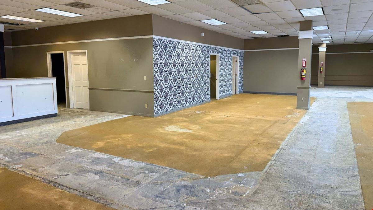 Single-Tenant Freestanding Retail
