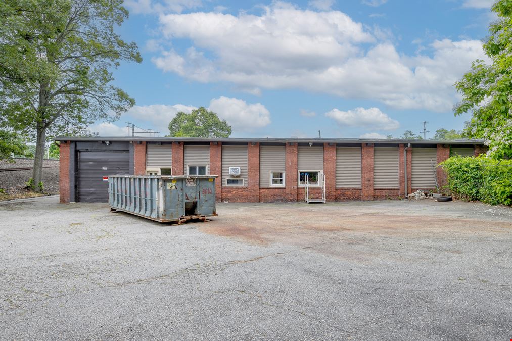 Prime Commercial Opportunity 37,252±SF - Warwick RI