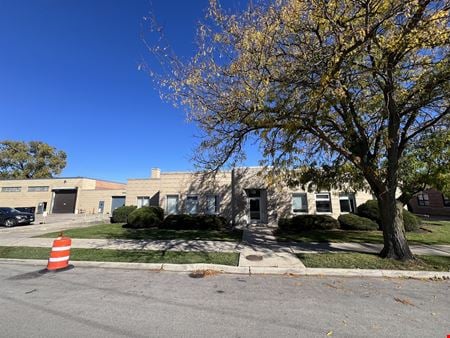 Preview of Industrial space for Rent at 6501 N Avondale Ave