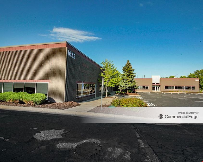 Snelling Office Plaza