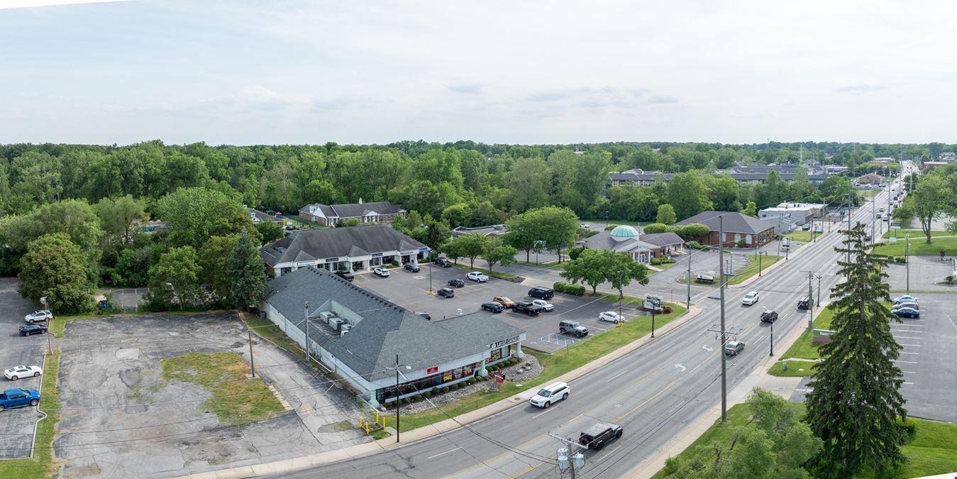 River Crossings Plaza