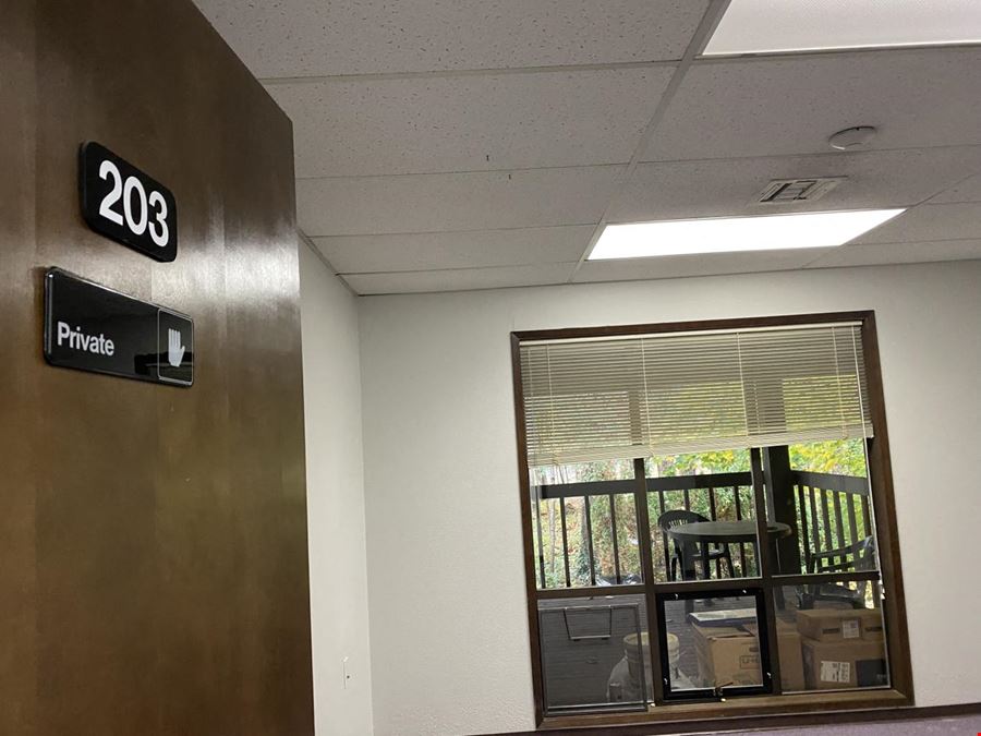  Lynnwood Cedar Valley Park Office Building