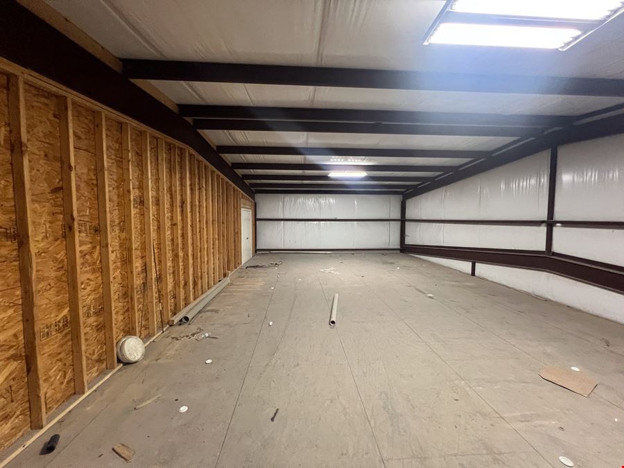 Office/Warehouse w/ Wash-Bay