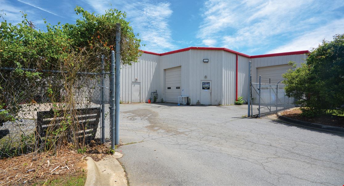 Renovated Retail Space/Showroom with Warehouse/Workshop for Sale