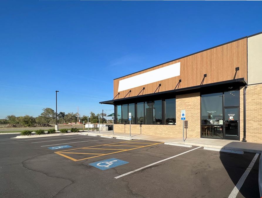 Free Standing QSR - Available for Lease - Goddard, KS