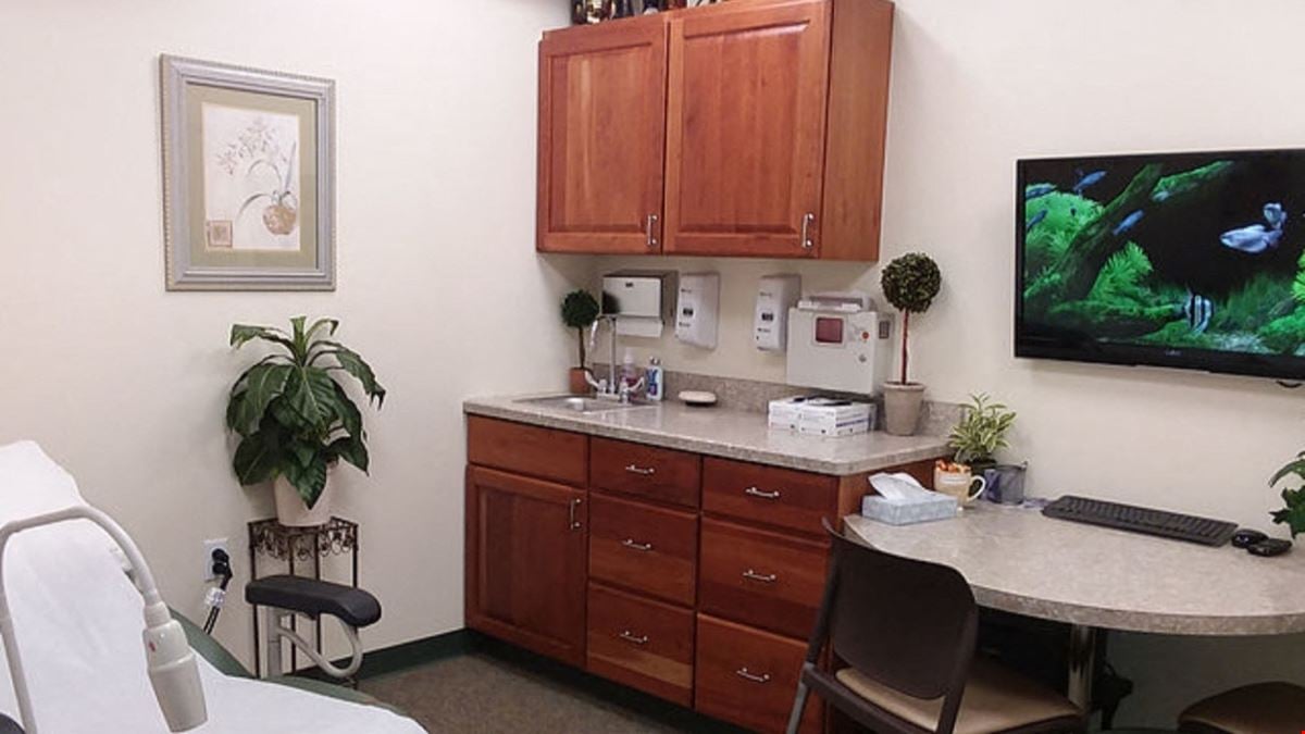 Agawam Crossing - 200 Silver Street, Suite 214