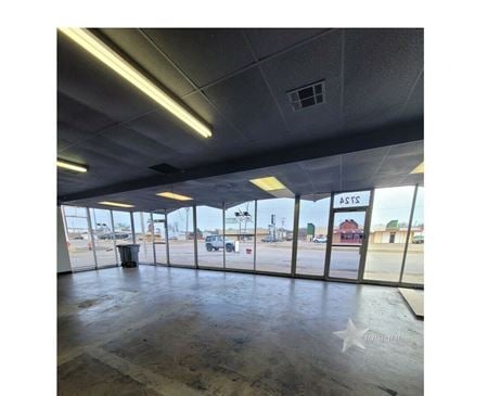 Preview of Retail space for Rent at 2724 NW Sheridan Rd