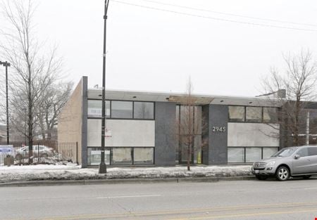 Preview of Commercial space for Rent at 2945 W Peterson Ave